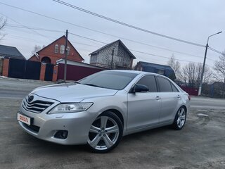 2010 Toyota Camry VI (XV40) Рестайлинг, серебристый, 1350000 рублей, вид 1