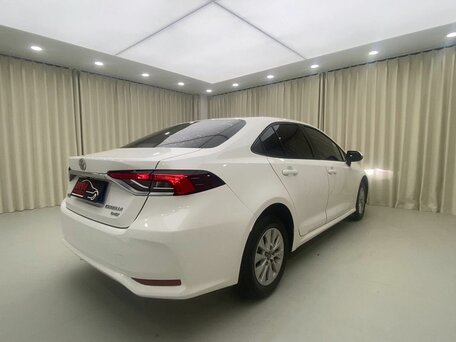 2022 Toyota Corolla XII (E210), белый, 1575000 рублей, вид 4