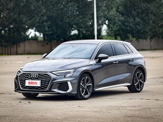 2023 Audi A3 Sportback 35 TFSI IV (8Y), серый, 1980000 рублей, вид 1