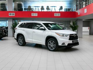 2015 Toyota Highlander III (XU50), белый, 2490000 рублей, вид 3