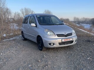 2002 Toyota FunCargo, серебристый, 490000 рублей, вид 3