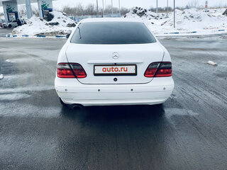 1998 Mercedes-Benz CLK-Класс 200 I (W208), чёрный, 350000 рублей, вид 3