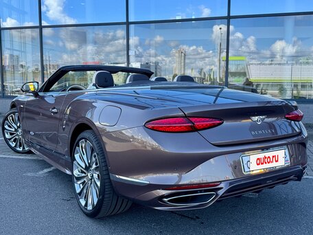 2025 Bentley Continental GT Speed IV, чёрный, 47000000 рублей, вид 4