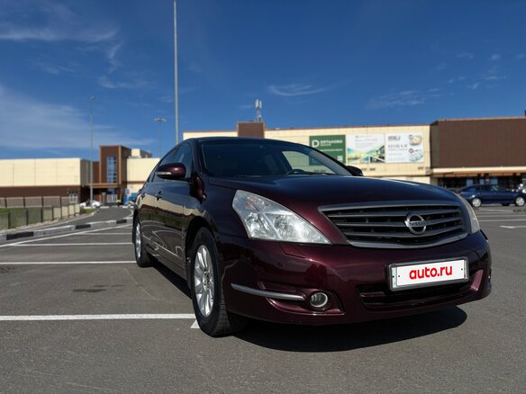 2010 Nissan Teana II (J32), пурпурный, 850000 рублей - вид 10