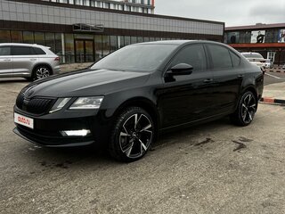 2018 Skoda Octavia III (A7) Рестайлинг, чёрный, 1750000 рублей, вид 2