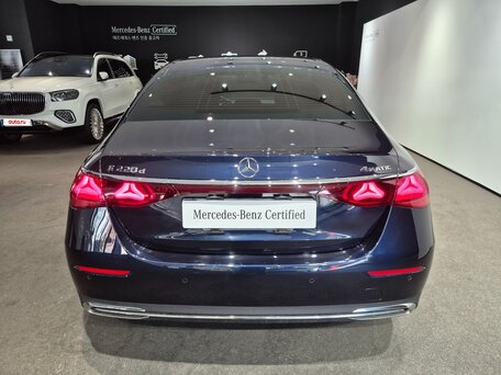 2025 Mercedes-Benz E-Класс 220 d VI (W214, S214), синий, 5600000 рублей, вид 4