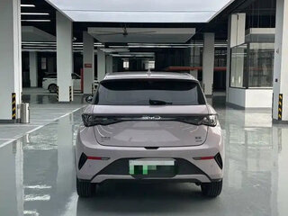 2025 BYD Dolphin 45.12 kWh I Рестайлинг, серебристый, 1190099 рублей, вид 5