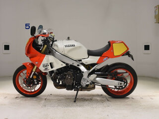 2024 Yamaha XSR900, белый, 1400000 рублей, вид 2