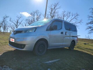 2015 Nissan NV200, серебристый, 1050000 рублей, вид 4