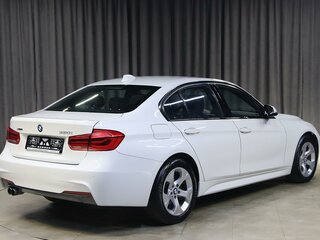 2017 BMW 3 серии 320i xDrive VI (F3x) Рестайлинг, белый, 1899000 рублей, вид 2