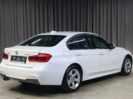 2017 BMW 3 серии 320i xDrive VI (F3x) Рестайлинг, белый, 1849000 рублей, вид 2