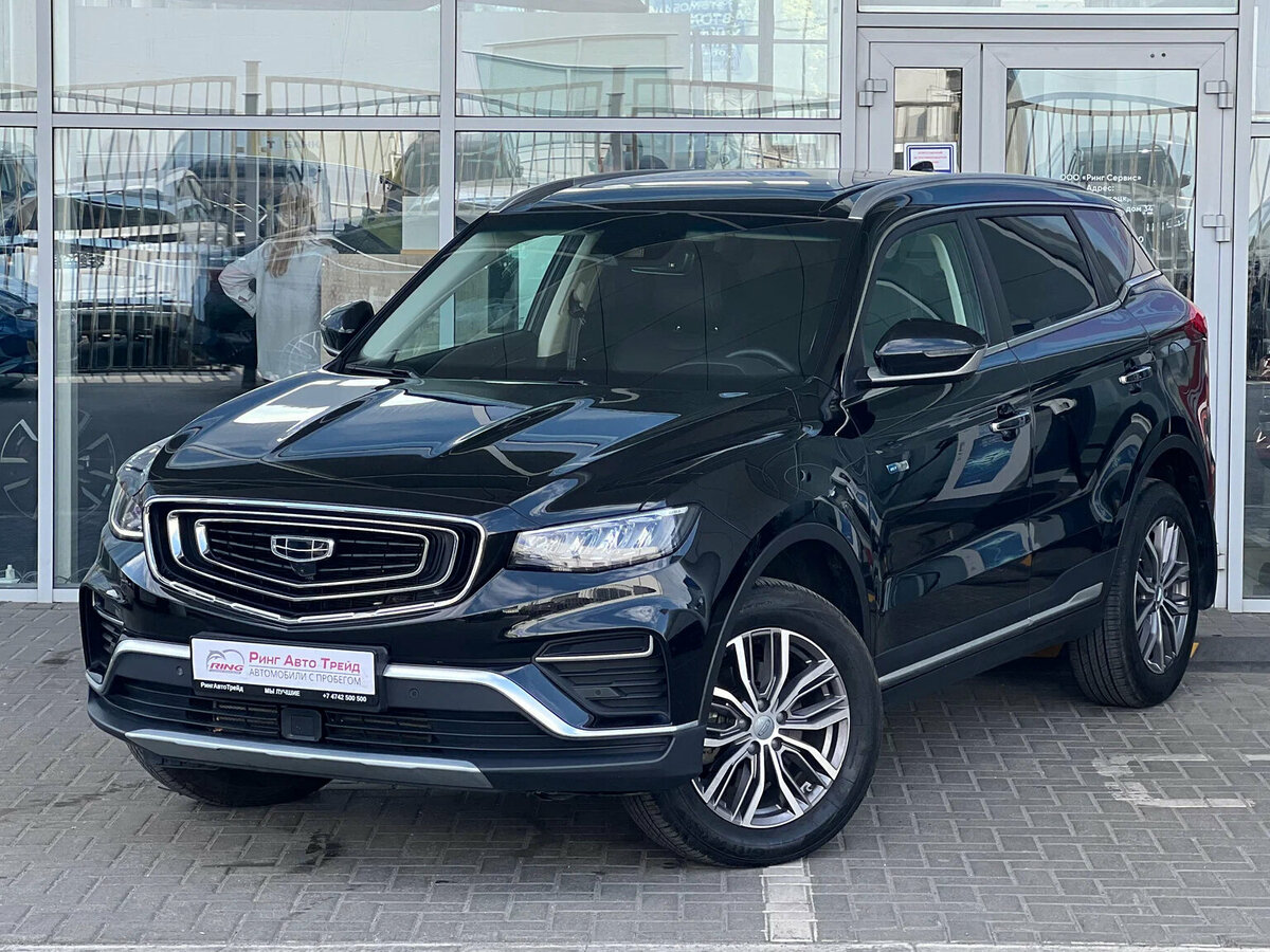 Открыть фотографии: Geely Atlas Pro