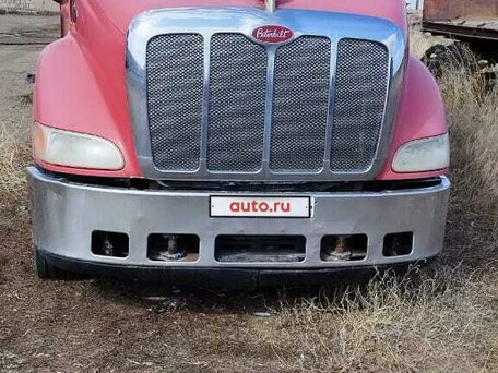 2003 Peterbilt 387, красный, 1900000 рублей, вид 1