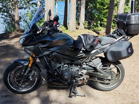 2015 Yamaha MT-09 Tracer (FJ-09), серый, 650000 рублей, вид 4