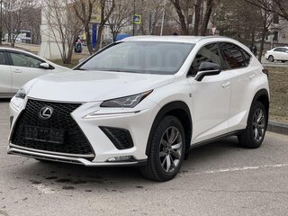 2020 Lexus NX 300 I Рестайлинг, белый, 5200000 рублей, вид 3