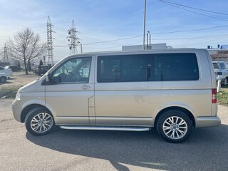 2008 Volkswagen Caravelle T5, золотистый, 1850000 рублей, вид 4