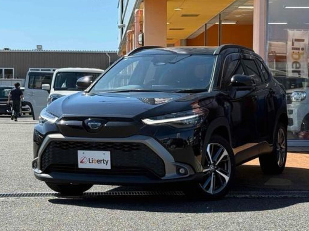 Открыть фотографии: Toyota Corolla Cross I