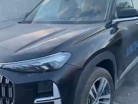 Audi Q6