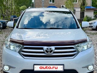 2012 Toyota Highlander II (XU40) Рестайлинг, белый, 2150000 рублей, вид 3