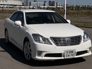 2010 Toyota Crown XIII (S200), белый, 1599000 рублей, вид 4