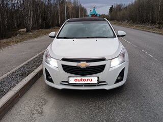 2013 Chevrolet Cruze I Рестайлинг, белый, 800000 рублей, вид 3