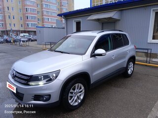 2011 Volkswagen Tiguan I Рестайлинг, серебристый, 1320000 рублей, вид 1