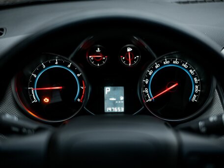 2013 Chevrolet Cruze I Рестайлинг, чёрный, 610000 рублей, вид 5