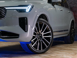 2026 Volvo XC90 B5 II Рестайлинг 2, серый, 11250000 рублей, вид 5