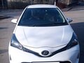 2016 Toyota Vitz III (XP130) Рестайлинг, белый, 850000 рублей