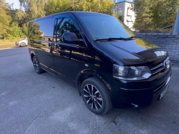 2011 Volkswagen Multivan T5 Рестайлинг, чёрный - вид 2