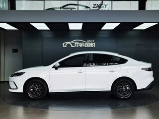 2025 BYD Seal 05 7.68 kWh, белый, 2550000 рублей, вид 2