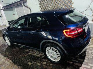 2018 Mercedes-Benz GLA 200 I (X156) Рестайлинг, синий, 1950000 рублей, вид 5