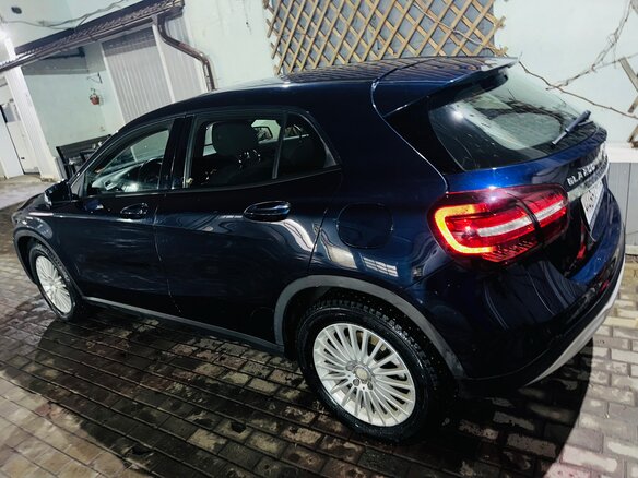 2018 Mercedes-Benz GLA 200 I (X156) Рестайлинг, синий, 1950000 рублей - вид 4