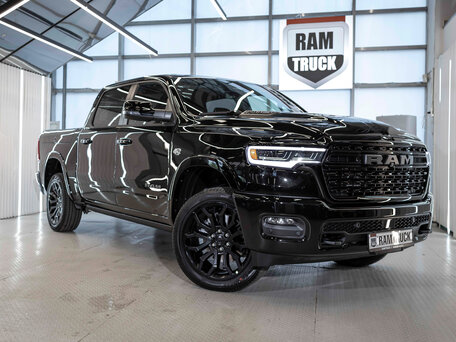 2026 Ram 1500 Crew Cab eTorque V Рестайлинг, чёрный, 13907744 рублей, вид 1