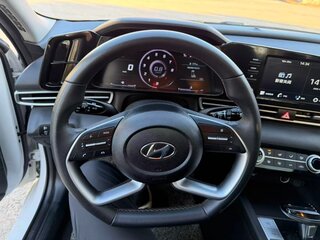 2022 Hyundai Elantra VII (CN7), белый, 1700000 рублей, вид 4