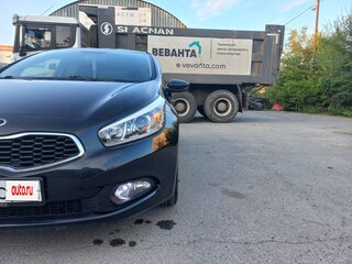 2012 Kia Ceed II, чёрный, 840000 рублей, вид 3