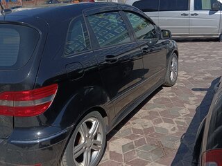 2008 Mercedes-Benz B-Класс 170 I (W245) Рестайлинг, чёрный, 759855 рублей, вид 4