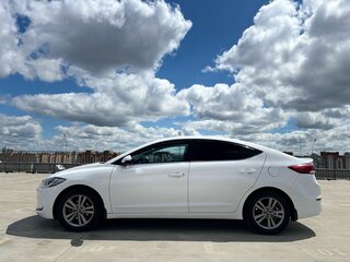 2017 Hyundai Elantra VI (AD), белый, 1479000 рублей, вид 2