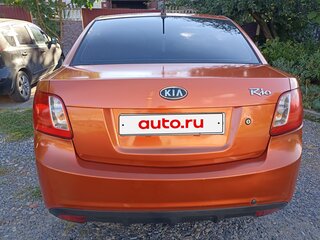 2010 Kia Rio II Рестайлинг, оранжевый, 465000 рублей, вид 4