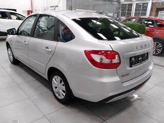 2026 Lada (ВАЗ) Granta I Рестайлинг, серебристый, 1148400 рублей, вид 5