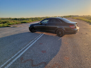 2011 Mercedes-Benz C-Класс 180 BlueEFFICIENCY III (W204), чёрный, 1111111 рублей, вид 2