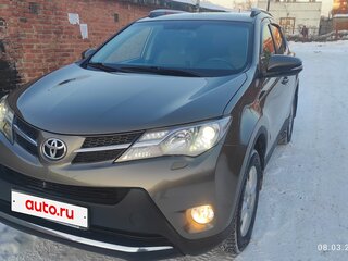 2013 Toyota RAV4 IV (XA40), коричневый, 2300000 рублей, вид 3