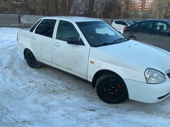 2010 Lada (ВАЗ) Priora I, белый, 190000 рублей - вид 13