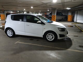 2012 Chevrolet Aveo II, белый, 600000 рублей, вид 4
