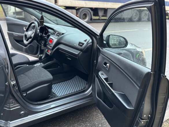 2012 Kia Rio 4-speed III, серый, 647000 рублей - вид 19