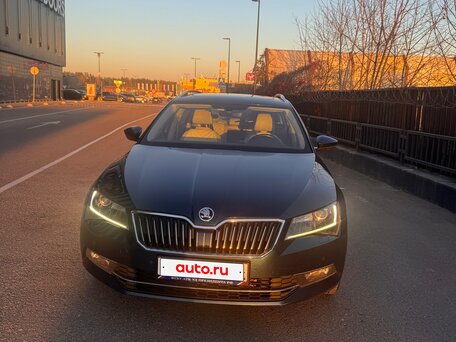 2017 Skoda Superb III, синий, 2300000 рублей, вид 2
