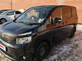 2008 Toyota Voxy II (R70), чёрный, 1030000 рублей, вид 3
