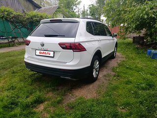 2019 Volkswagen Tiguan Allspace II, белый, 2650000 рублей, вид 4