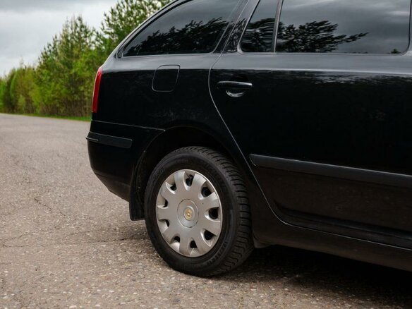 2008 Skoda Octavia II (A5), чёрный - вид 4