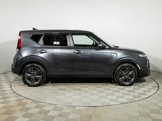 2021 Kia Soul III, серый, 1899777 рублей, вид 4